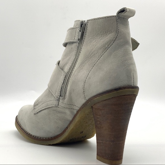 Steve Madden Verina Ice Leather Heeled Ankle Boots - Picture 6 of 16